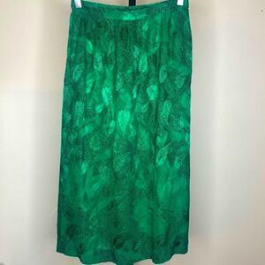 VINTAGE…Green/Black skirt size 4 from CHANCELLE